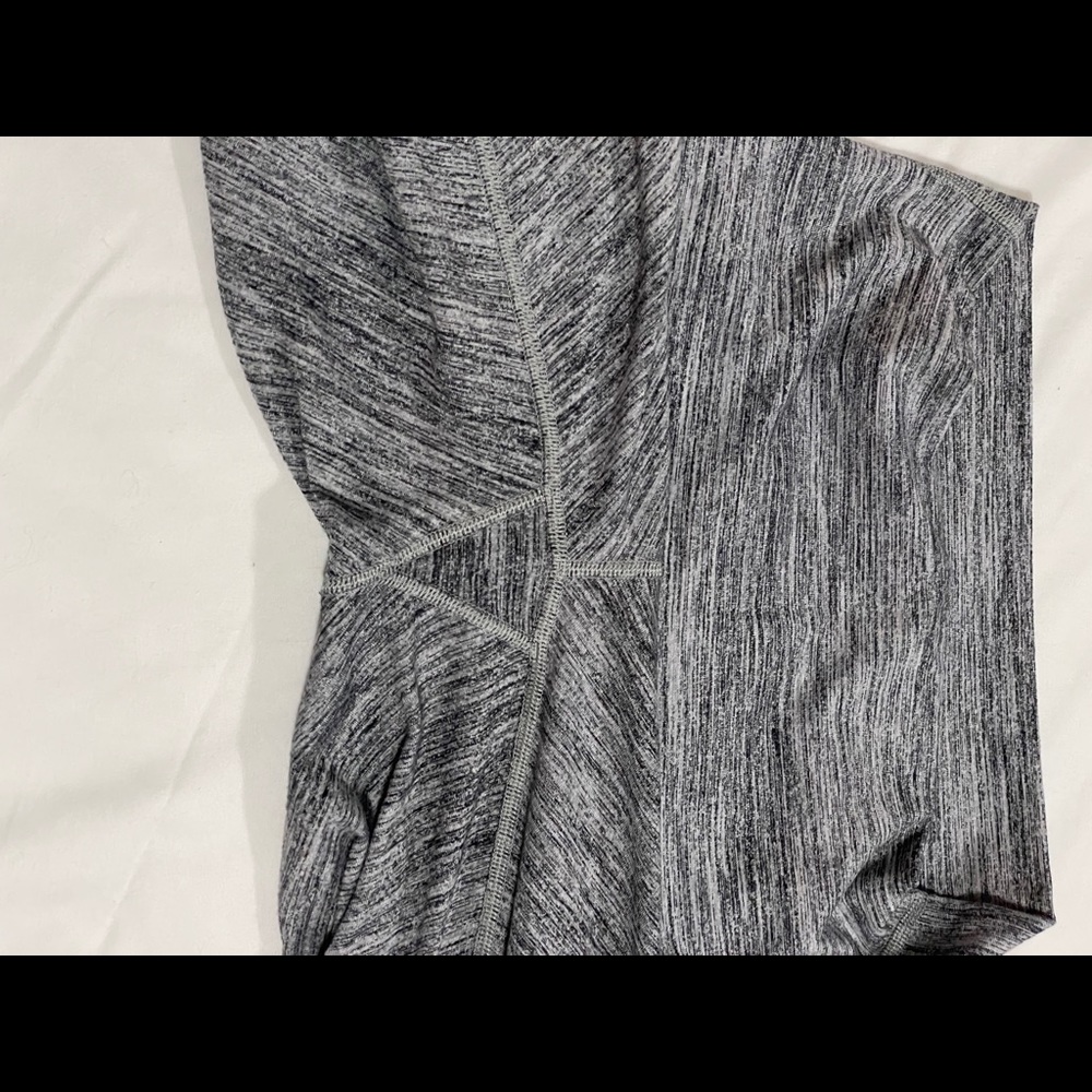 Lululemon Wunder Under - Crop - Picture 3 of 3